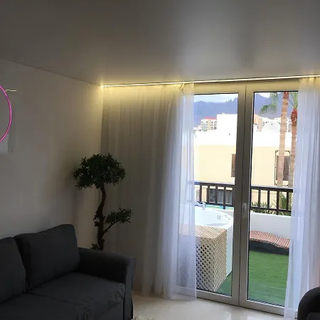 Appartement Lux & Spa. Golden Mile. Las Americas. Pargue Santiago 2. Pool Heated Sea Water. 2 Bedroom. Playa de las Américas